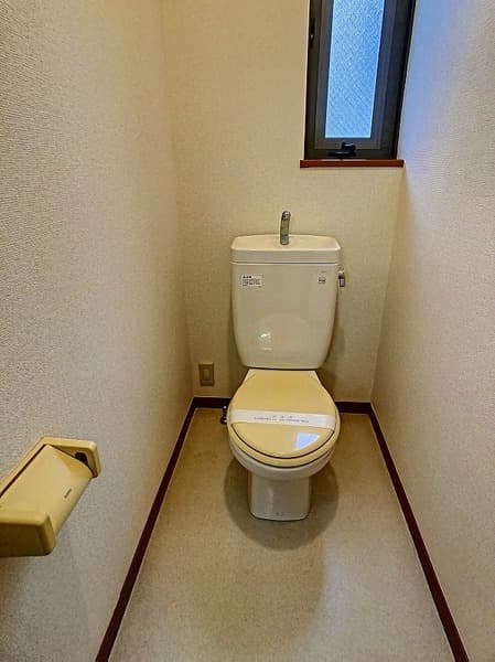 カーサ　ヴェルデ 1階のトイレ 1
