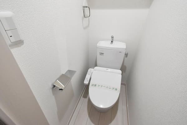 グランクオール鮫洲 3階のトイレ 1