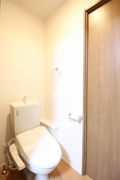 コート亀沢 1階のトイレ 1