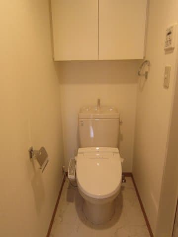 プライムアーバン板橋区役所前 5階のトイレ 1