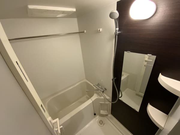 コンシェリア東京 ＜ＫＩＢＡ ＳＴＡＴＩＯＮ ＦＲＯＮＴ＞ 4階の風呂 1