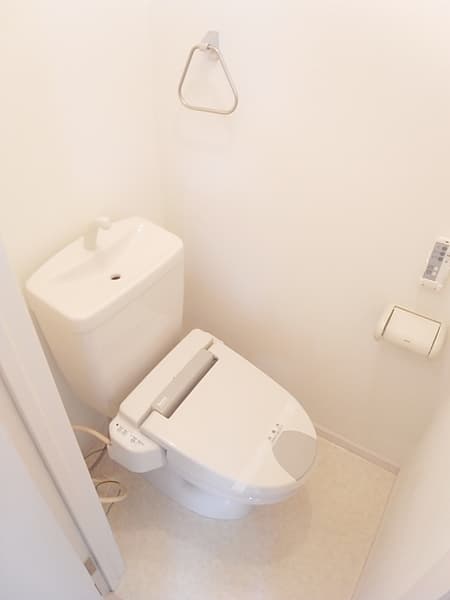 コーポトキワⅡ 3階のトイレ 1