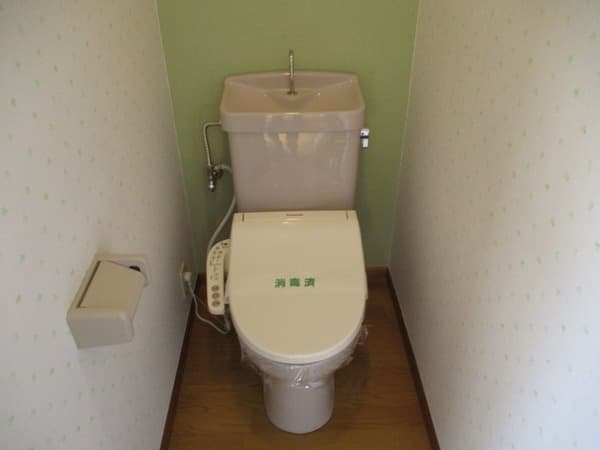 ルチアーノ 2階のトイレ 1