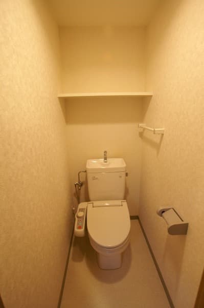 OLIO白山 2階のトイレ 1