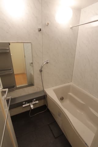 プライムアーバン赤坂 4階の風呂 1