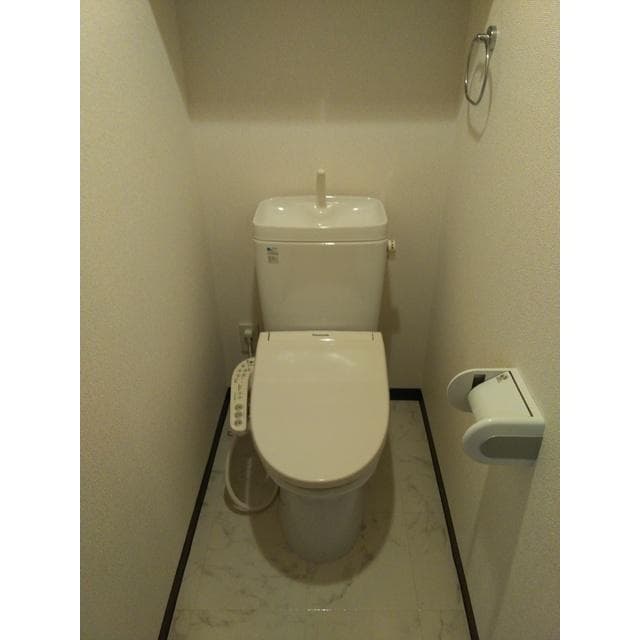 パレステュディオ虎ノ門 6階のトイレ 1