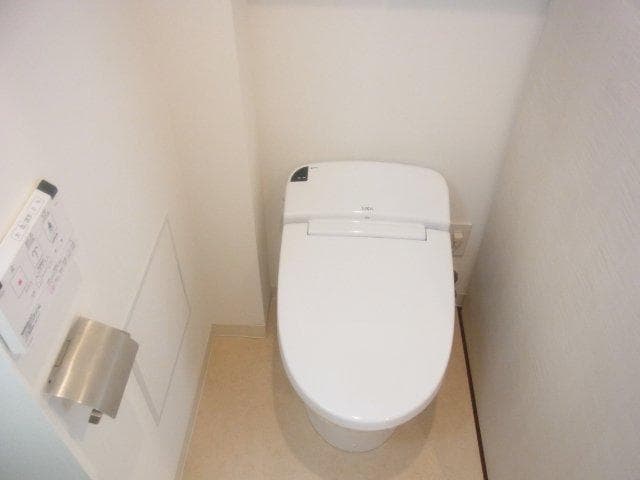 プラウドフラット東中野 4階のトイレ 1