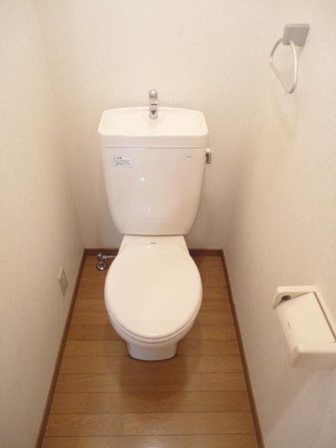 イースト本駒込 2階のトイレ 1