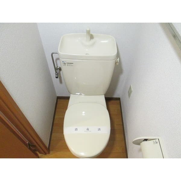 ロアール日本橋三越前 10階のトイレ 1