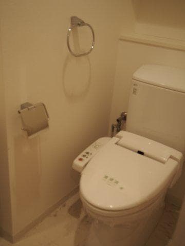 プラウドフラット浅草駒形 6階のトイレ 1
