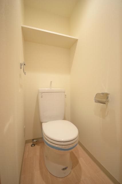 グランシャルム広尾 5階のトイレ 1