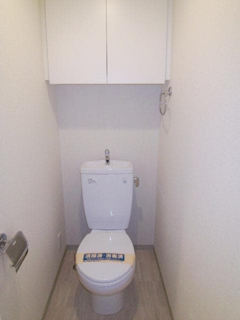 プライムアーバン西新宿Ⅰ 5階のトイレ 1