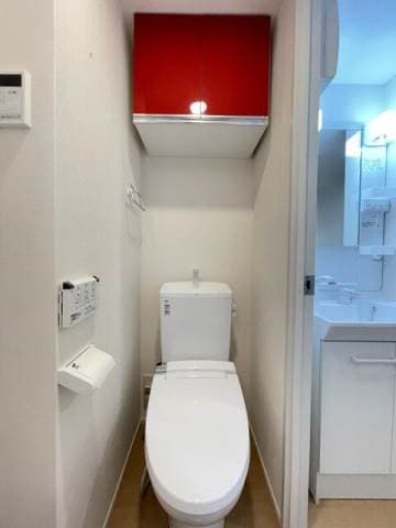 ザ　ルームス羽田 1階のトイレ 1