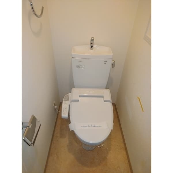 ロアール西品川 5階のトイレ 1