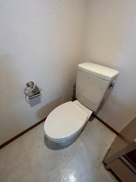 レケンス　ホダカ 1階のトイレ 1