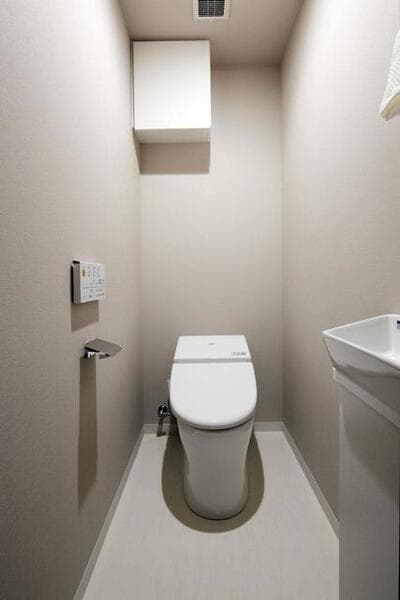 ガーデニエール砧　ＷＥＳＴ 8階のトイレ 1