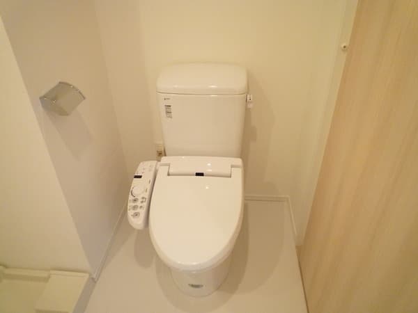 パークハビオ駒沢大学 6階のトイレ 1