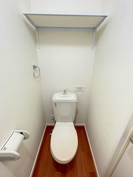 クレセント 2階のトイレ 1