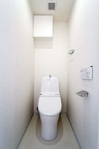 ガーデニエール砧　ＷＥＳＴ 6階のトイレ 1