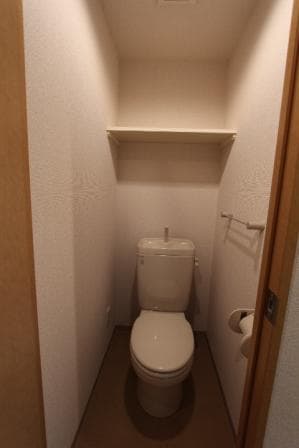 プライムアーバン葛西Ⅱ 5階のトイレ 1
