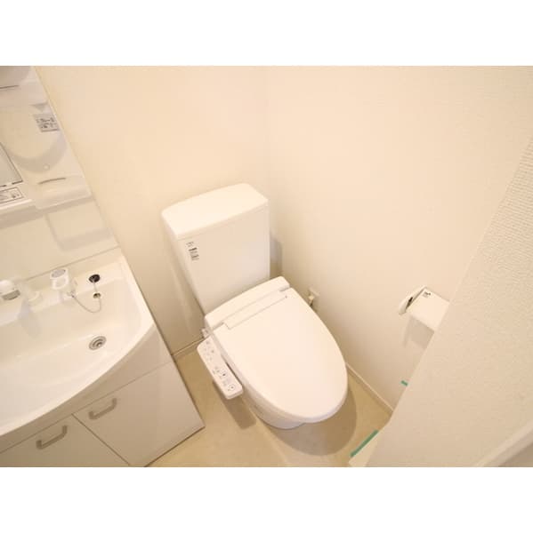 ピアコートTM阿佐ヶ谷弐番館 2階のトイレ 1