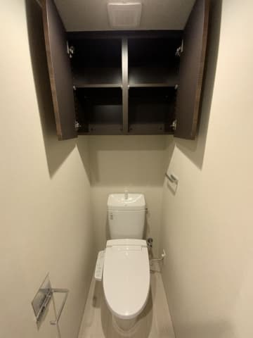 コンシェリア後楽園 ＨＩＬＬＴＯＰ ＳＱＵＡＲＥ 5階のトイレ 1