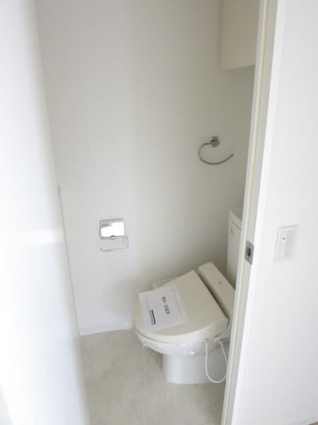 ＣＩＴＹ　ＳＰＩＲＥ　新川 2階のトイレ 1