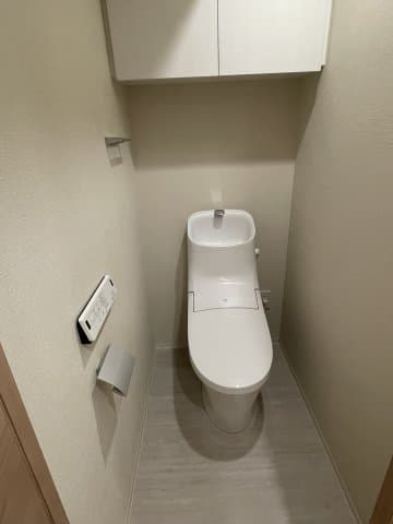 プラウドフラット日暮里 13階のトイレ 1