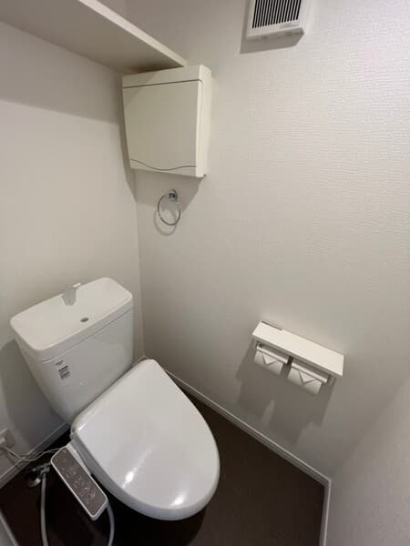 レジデンス中野新橋 2階のトイレ 1