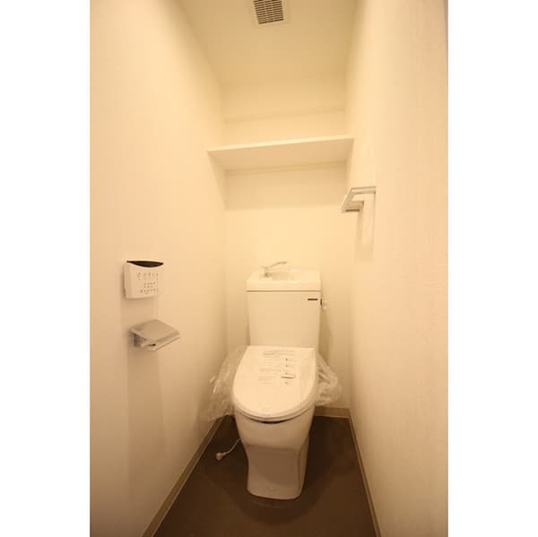プレール・ドゥーク大塚 6階のトイレ 1