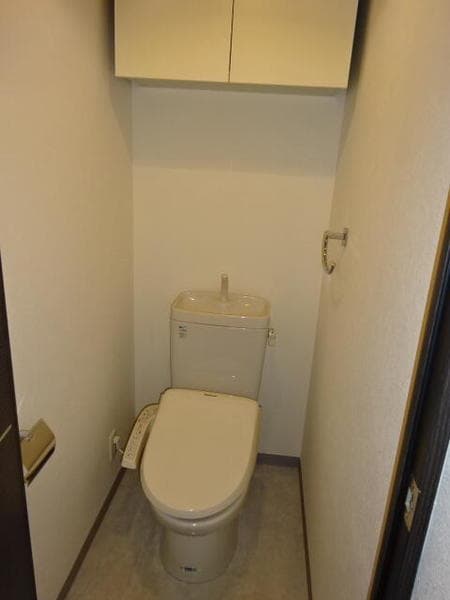 デュオ・スカーラ古河庭園 4階のトイレ 1
