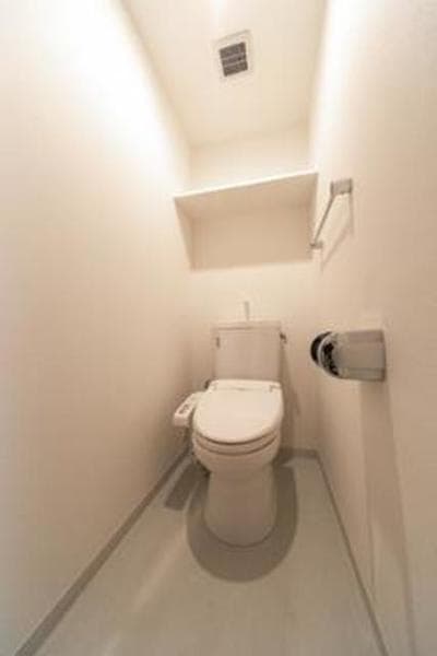 ＡＣＯＬＴ新宿落合 2階のトイレ 1