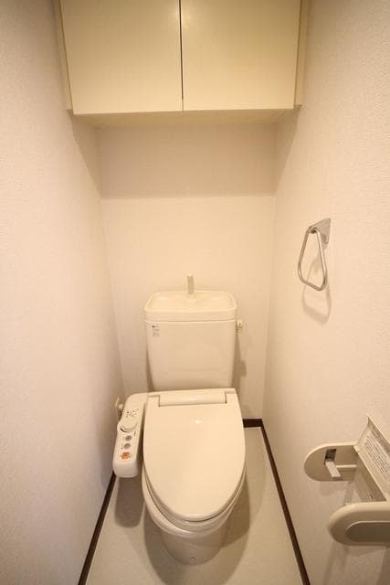 パレステュディオ新宿パークサイド 14階のトイレ 1