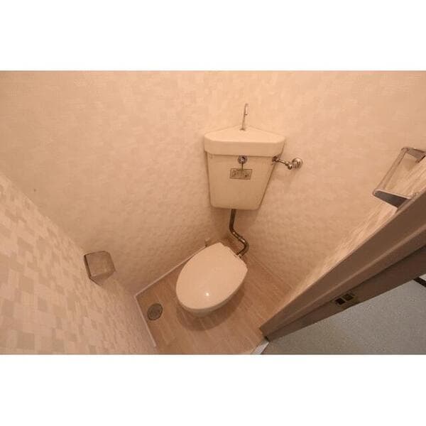 武蔵小山グランドハイツ 2階のトイレ 1