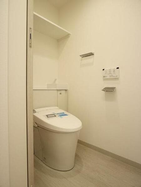 パークルール神田司町ロンド 9階のトイレ 1