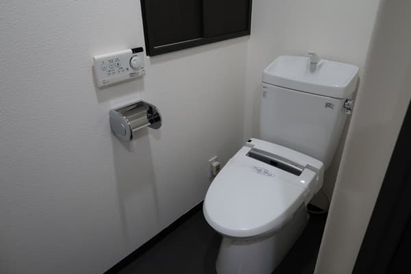 ＨＦ中野坂上レジデンス 3階のトイレ 1