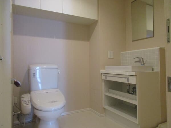 パークハビオ駒沢大学 6階のトイレ 1