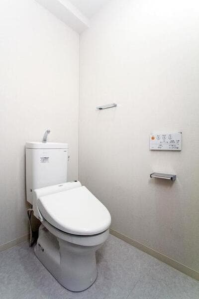 メルクマール京王笹塚レジデンス 11階のトイレ 1