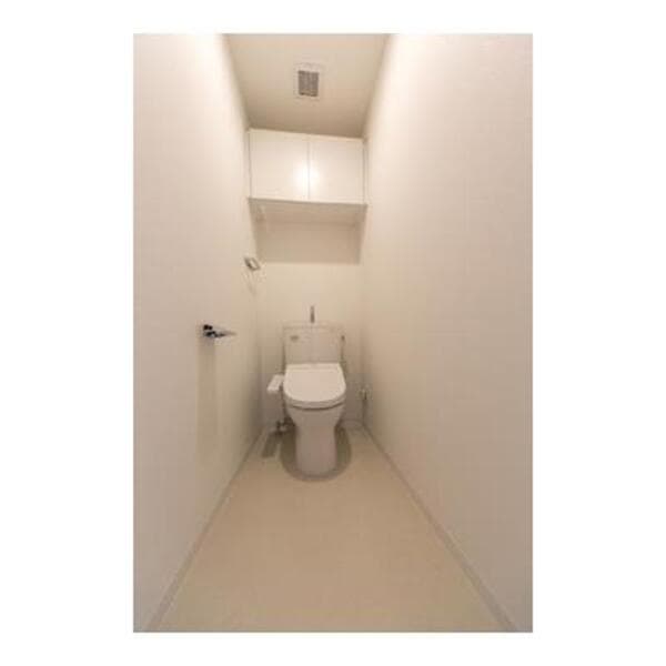 アンソレイユ氷川台 1階のトイレ 1