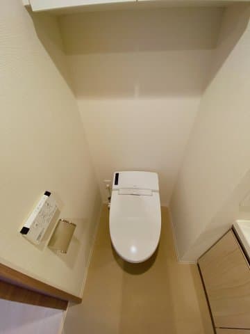 プラウドフラット木場Ⅱ 4階のトイレ 1