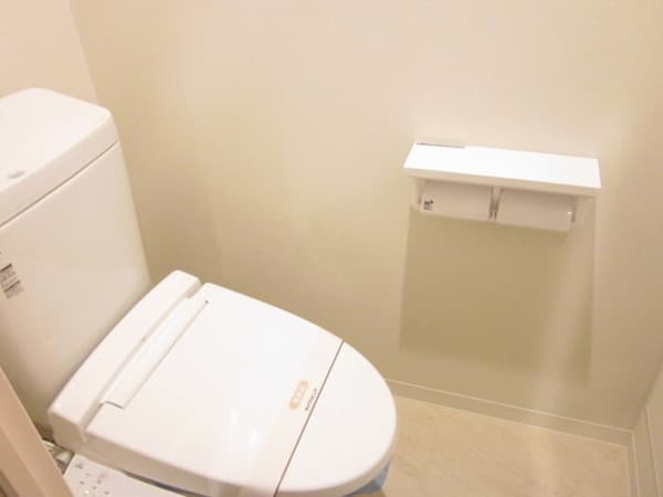 フォレスト浜田山 1階のトイレ 1