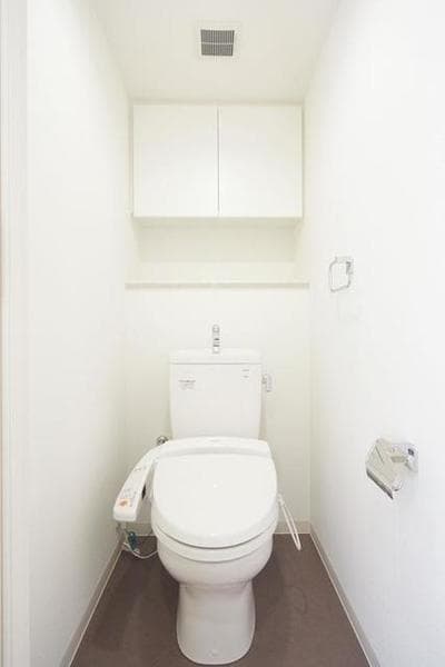 i-Suite HigashiNakano 3階のトイレ 1