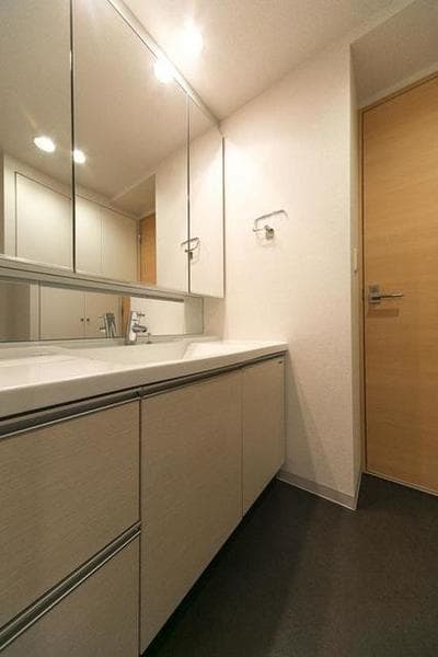 i-Suite HigashiNakano 4階の洗面所 1