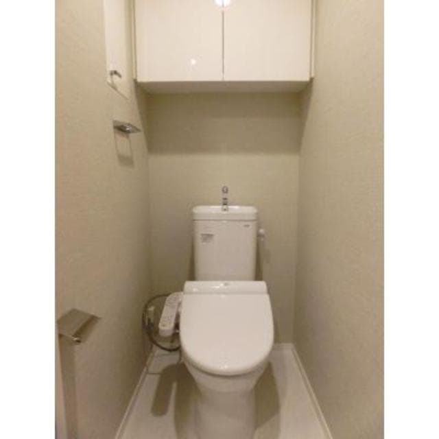 パークアクシス池田山 4階のトイレ 1