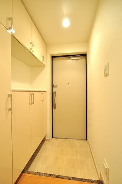 メゾンド日本橋三越前 9階のトイレ 1
