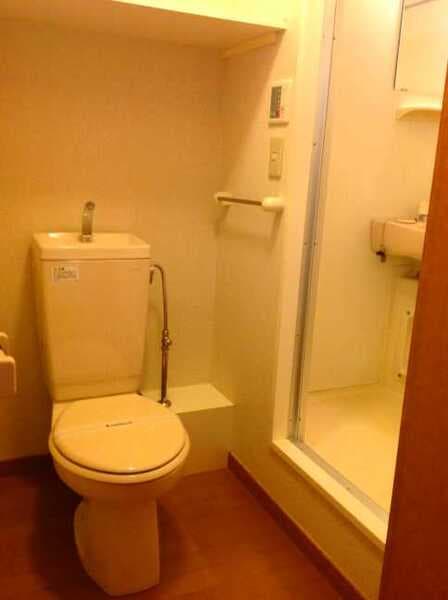レオパレス華みずき 2階のトイレ 1
