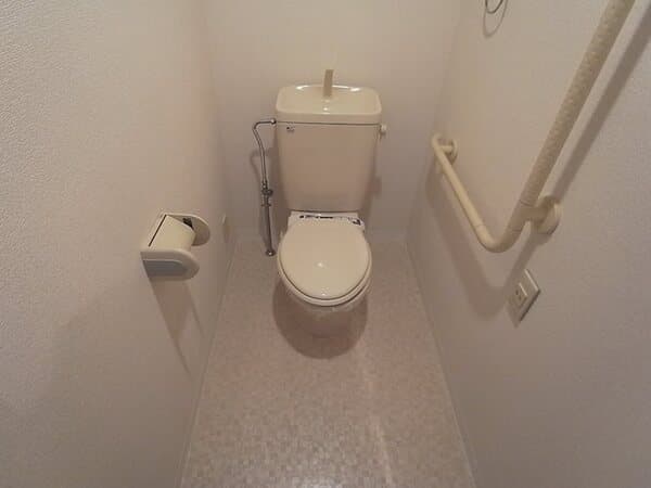 メゾン有輝 5階のトイレ 1