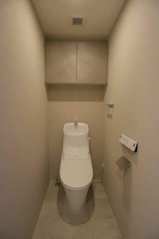 プラウドフラット両国イースト　 6階のトイレ 1