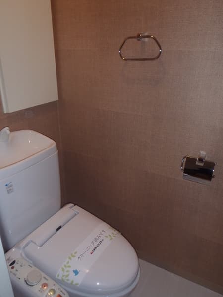 ファミール新宿グランスィートタワー４０３号室 4階のトイレ 1