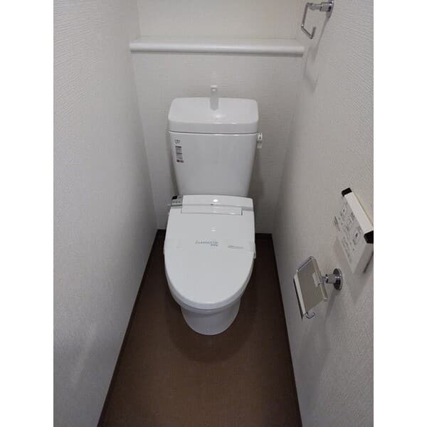 ロアール大鳥居 7階のトイレ 2